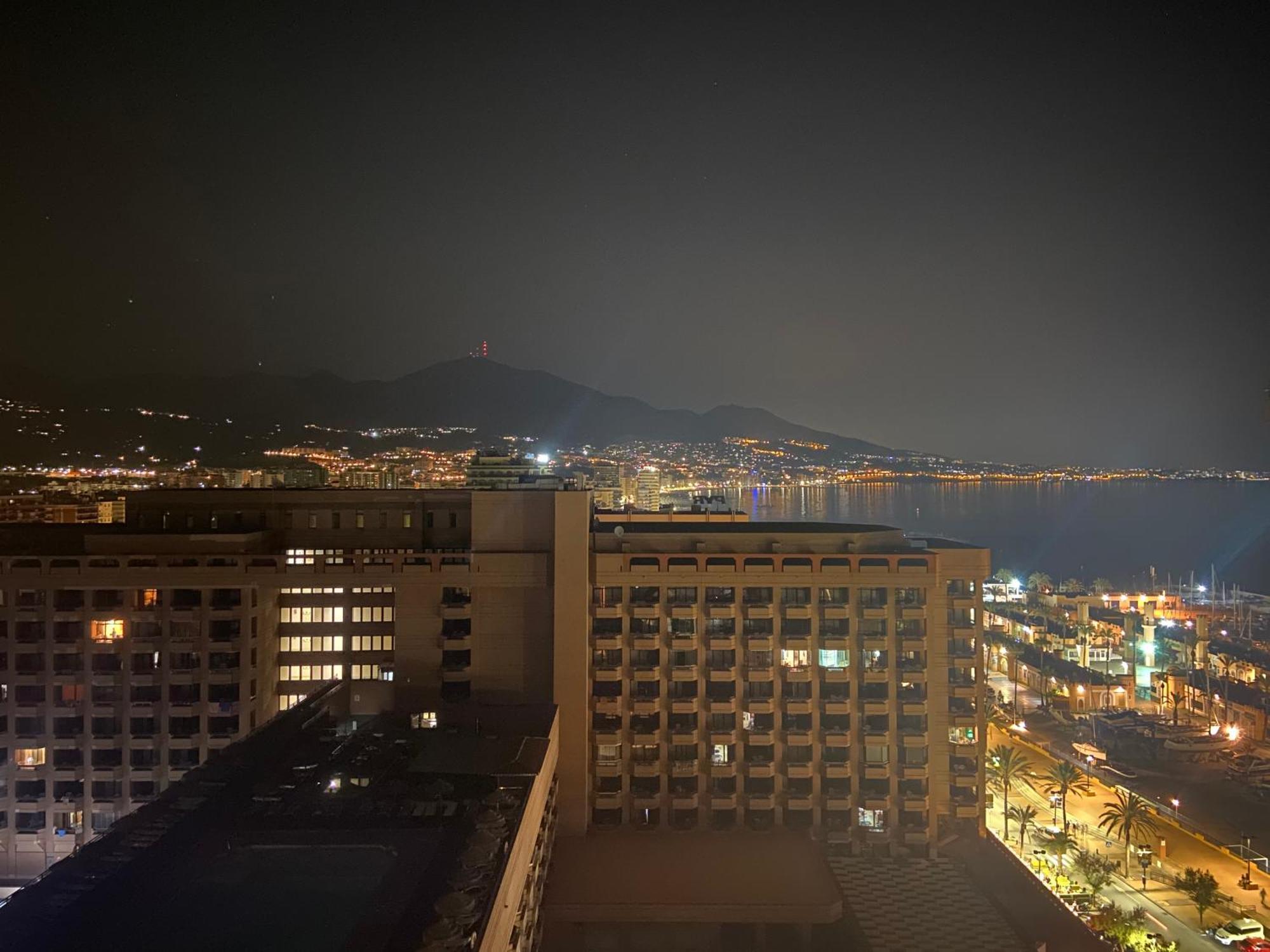 Mediterranean View Suite Costa Del Sol 丰希罗拉 外观 照片